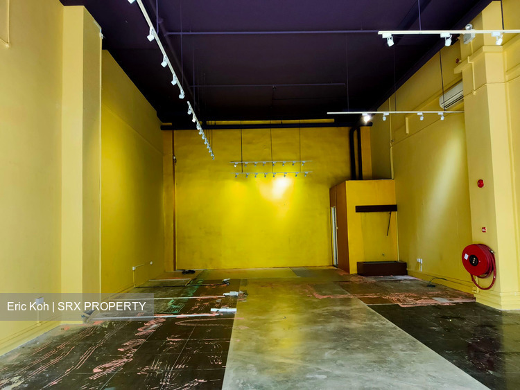 Midview City (D20), Retail #250685531